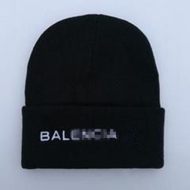 

2022 New Winter Desingers Luxurys Beanie Warm Knitted Cap Ear Protection Casual Temperament Cold Cap Ski Caps Europe Tide 5 colors option to choose very nice
