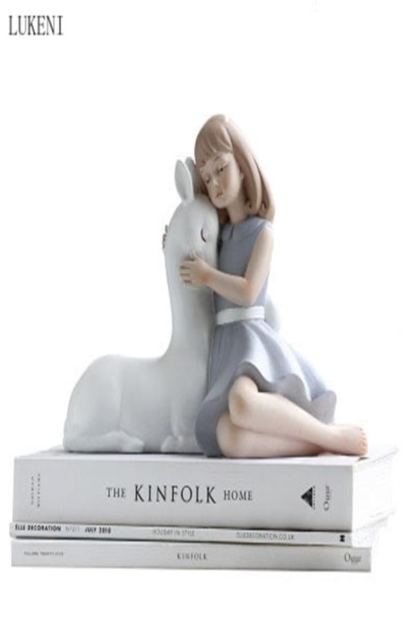 

Resin Creative Home Girl Nordic Birthday Gift Decoration 210414