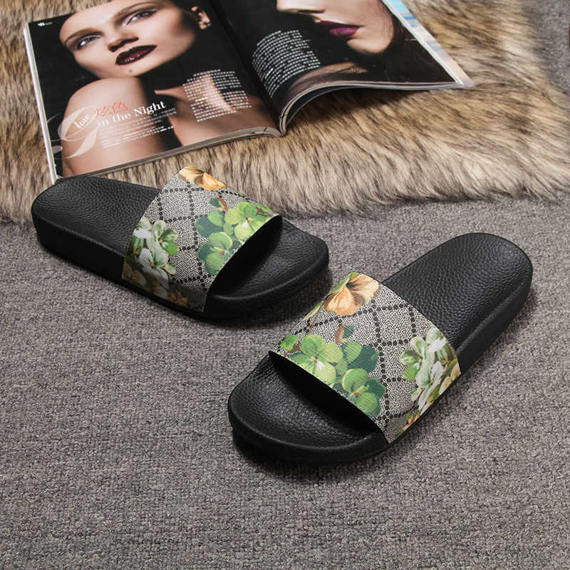 

2023 New Arrivals Mens Womens Summer Sandals Beach Slide Casual Slippers Ladies Comfort Shoes Print Leather Flowers Bee 36-46, Blue