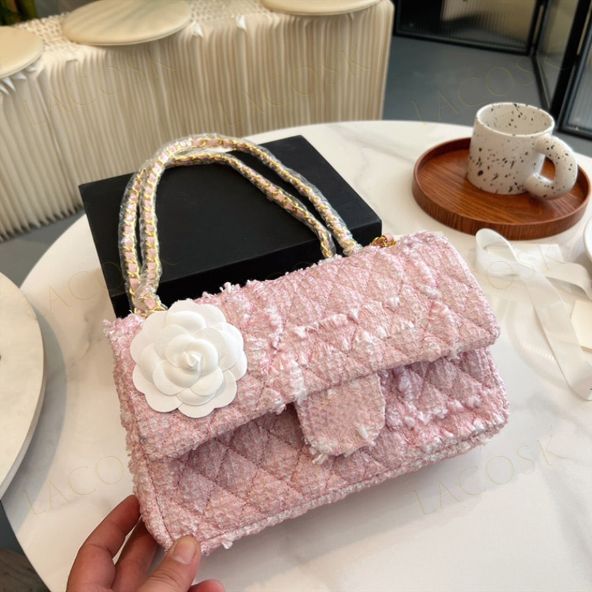 

Woollen Luxurys Bag for Women Sanding Crossbody Shoulder Bags Gold Letter Hasp Fashion Winter Totes Code Inside with Box, C1