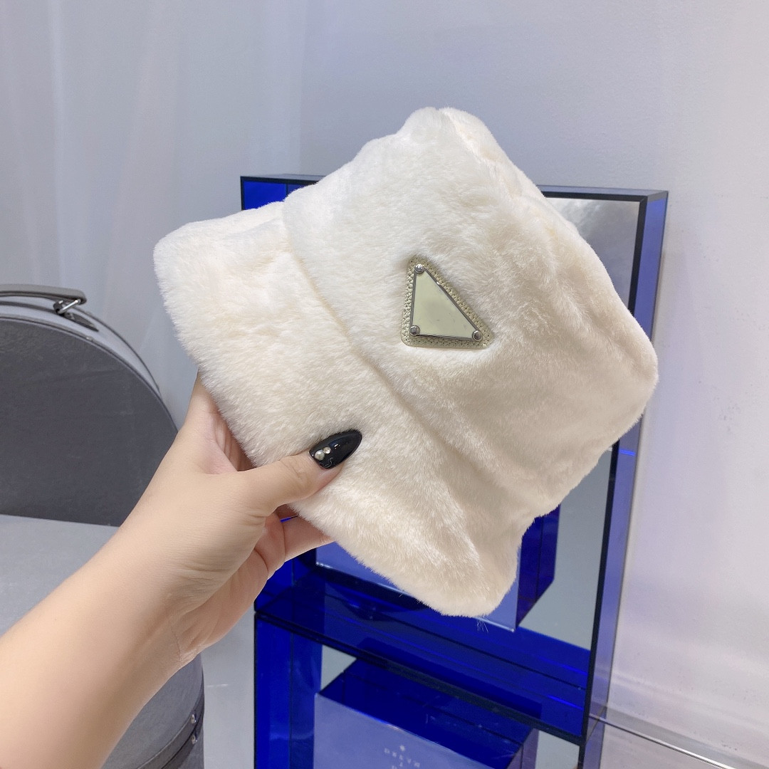 

American Quality Triangle Mark Decorative Mink Hair Bucket Hat Fashion Designer Trend Street Bucket Hats, With logo