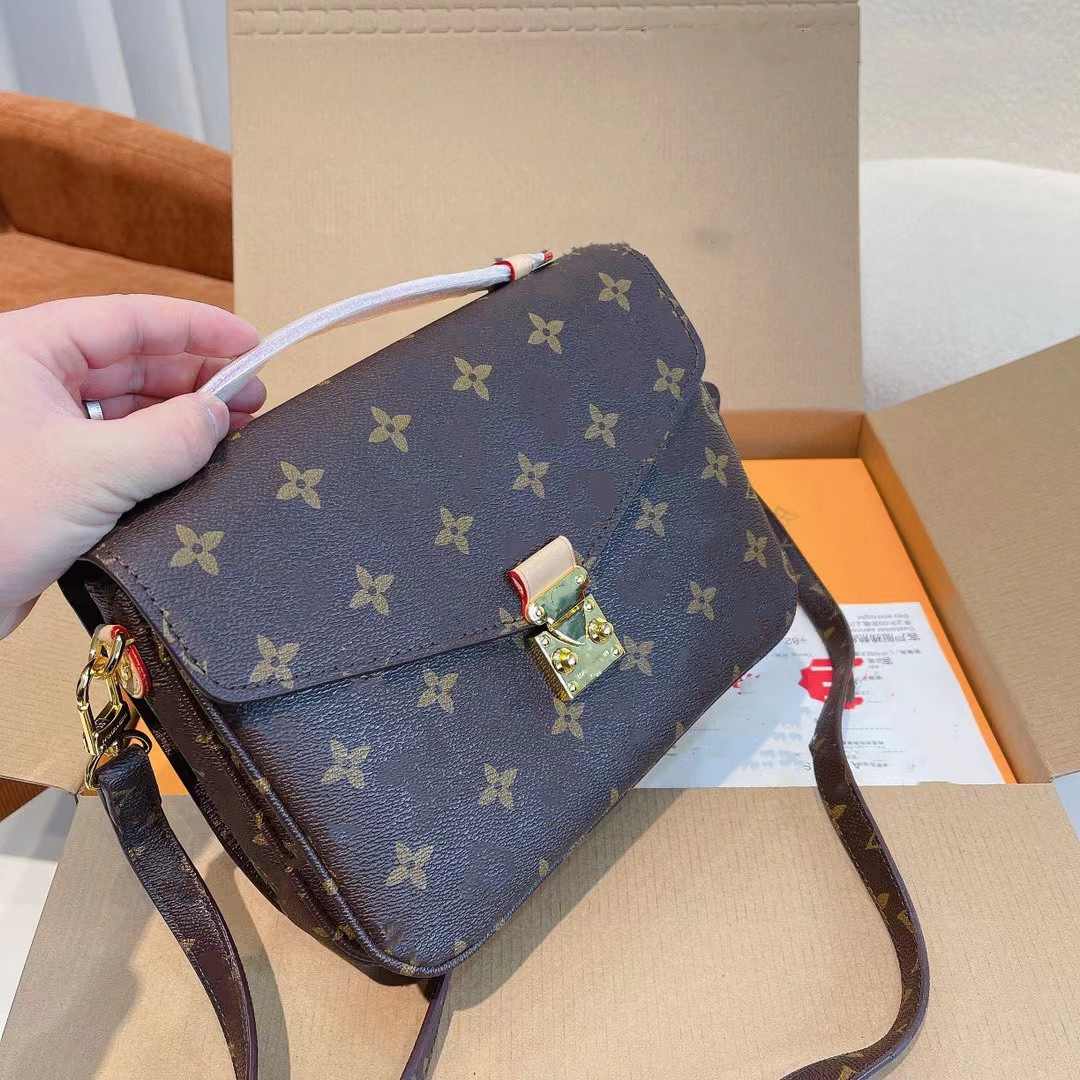 

Women Luxurys Designers Bags Handbag 2022 Women Handbags Lady Messenger Fashion Shoulder Bag Luxury Crossbody Tote vuitton Wallet, Brown flower