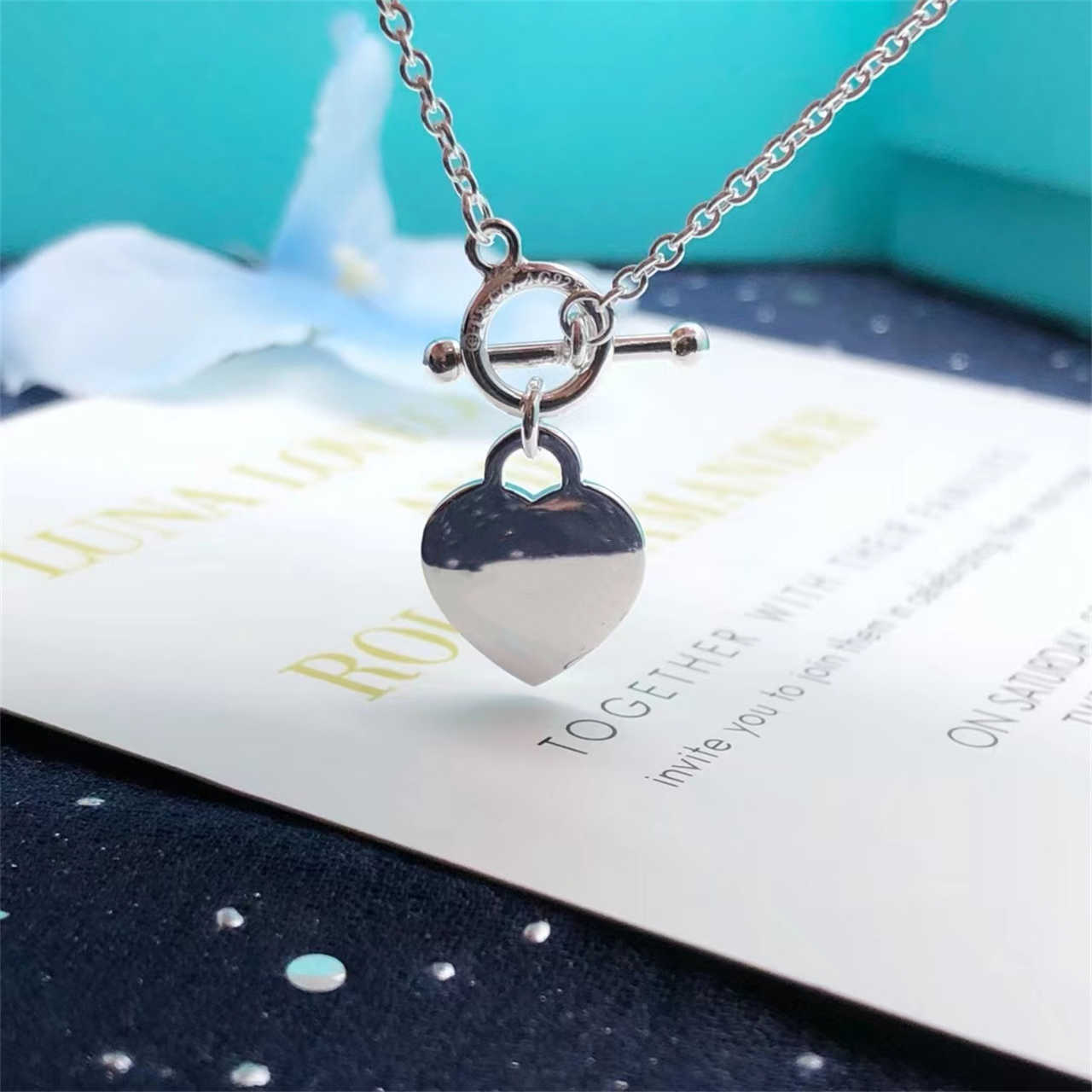 

Pendant Necklaces Pendants Jewelry Simple Stars Moon Lover Fashion Europen Women Alloy Long Heart Round Necklace For Hypoallergenic