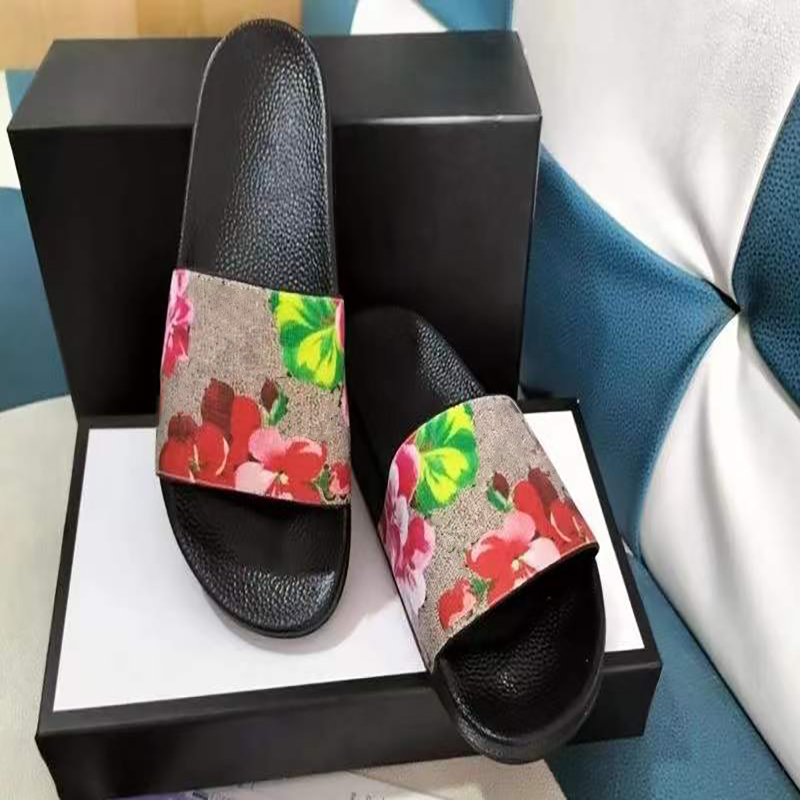 

Stylish and comfortable men's and women's designers summer rubber sandals beach slippers casual women's comfortable shoes printed flowers and box dust bag card, As pic