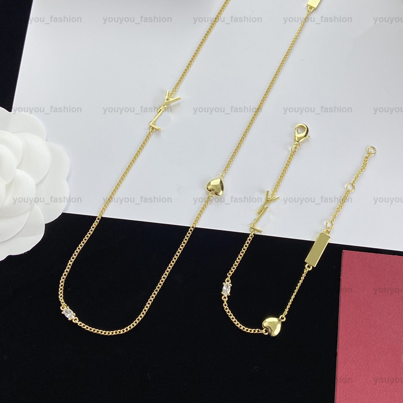 

Luxury Necklace Love Bracelte Designer Simple Letter Pendants Y Necklaces Gold Chains Bracelets Choker Jewelry With Box