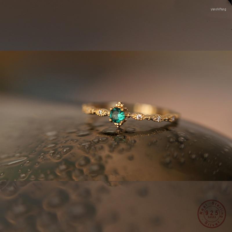 

Cluster Rings 925 Sterling Silver Fashion Tail Ring Women Plating 14k Gold Simple Design Inlaid Emeralds Wedding Jewelry Accessories