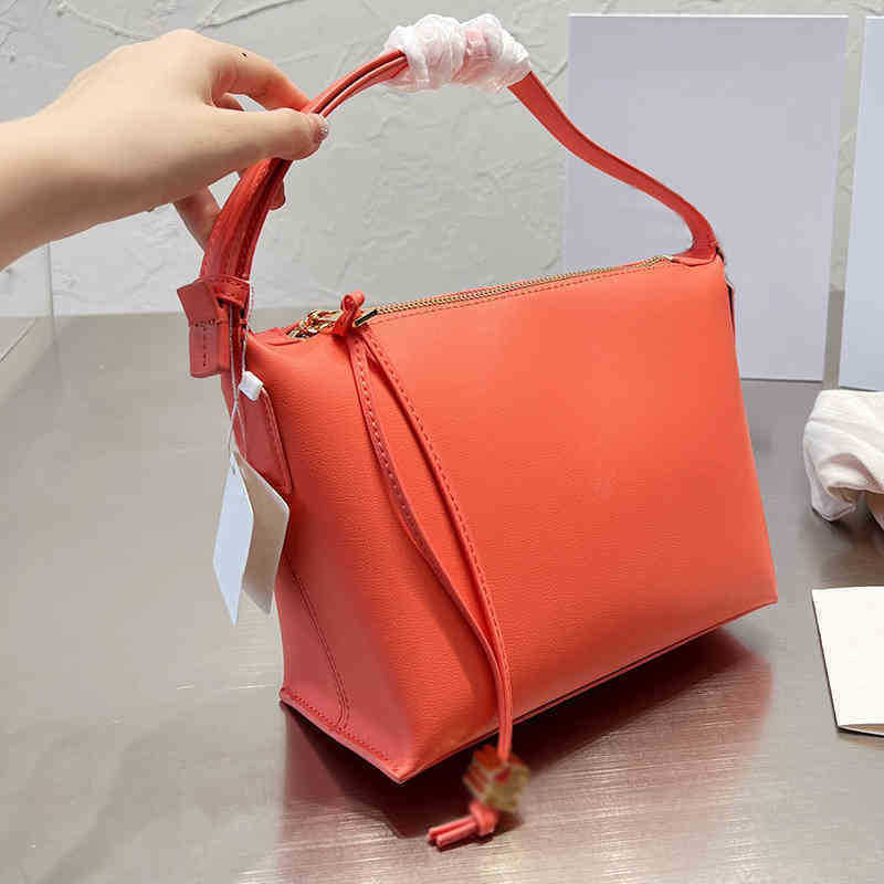 

Shoulder Bag Leather Handbag Advanced Embroidery Design Totes Women Designer Handbags 6 Colors Crossbody Bag Classic Bucket Bags Female Pochette