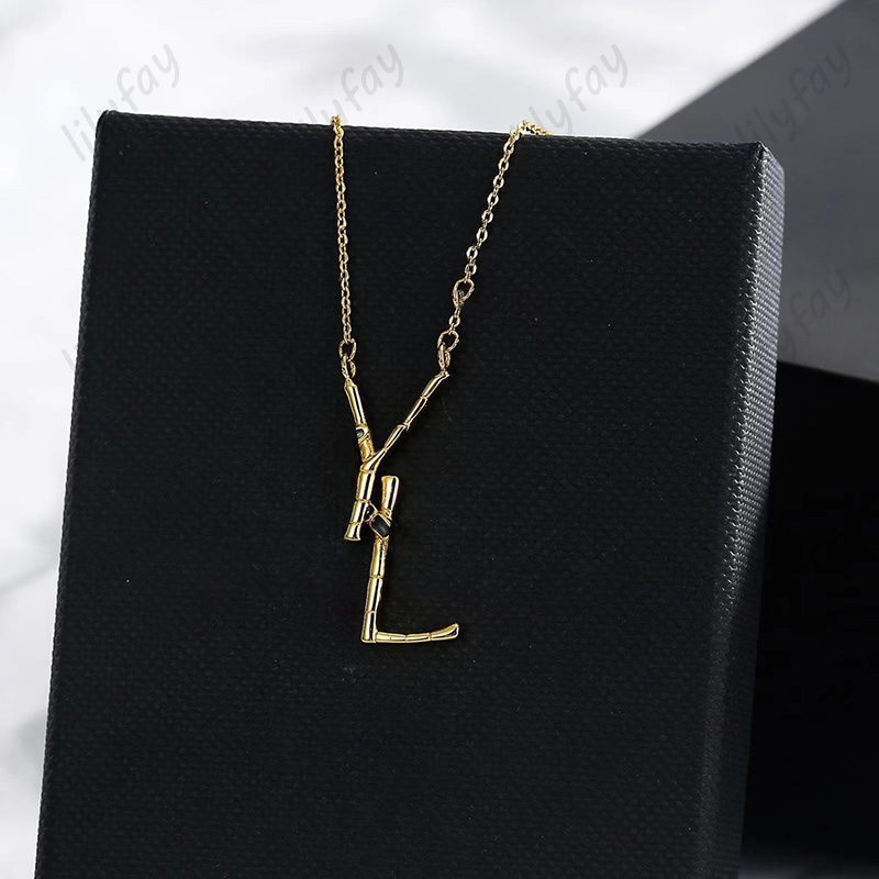 

Designer Necklace Gold Pendant Fashion Love Jewelry Black Diamond Letters Pendants Gift Luxury Alloy Chain Necklaces 925Silver With Box New