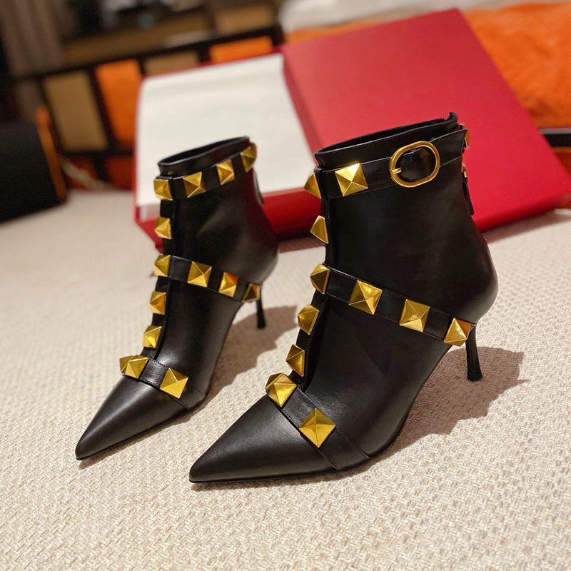 

Woman Black Leather Heels Studs Boots Spikes Ankle Boot High Heel Pointed Boots Back Zipper Lady Booties Fashion Casual