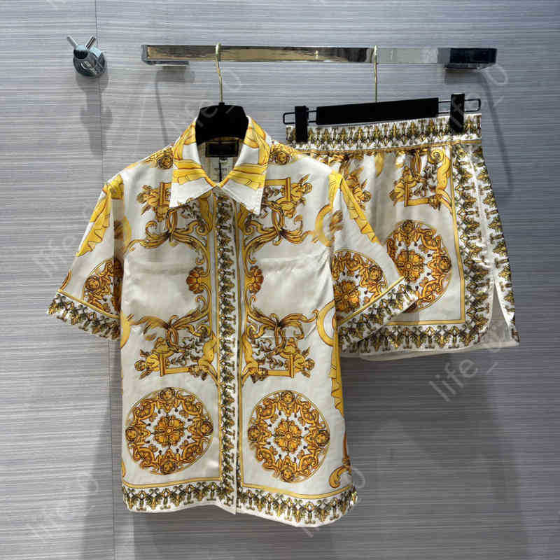 

Womens Two Piece Collection Baroque Logo Print Tops Shorts Tracksuits Designer Lapel Polo Shirts Women Clothing Suits, Yellow