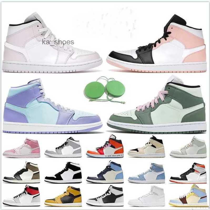 

AIR LOWs Basketball Shoes Mens Trainers Mid Barely Rose Dutch Green Crimson Tint Toe Purple Pulse White Maison Chateau Jumpman 1 1S