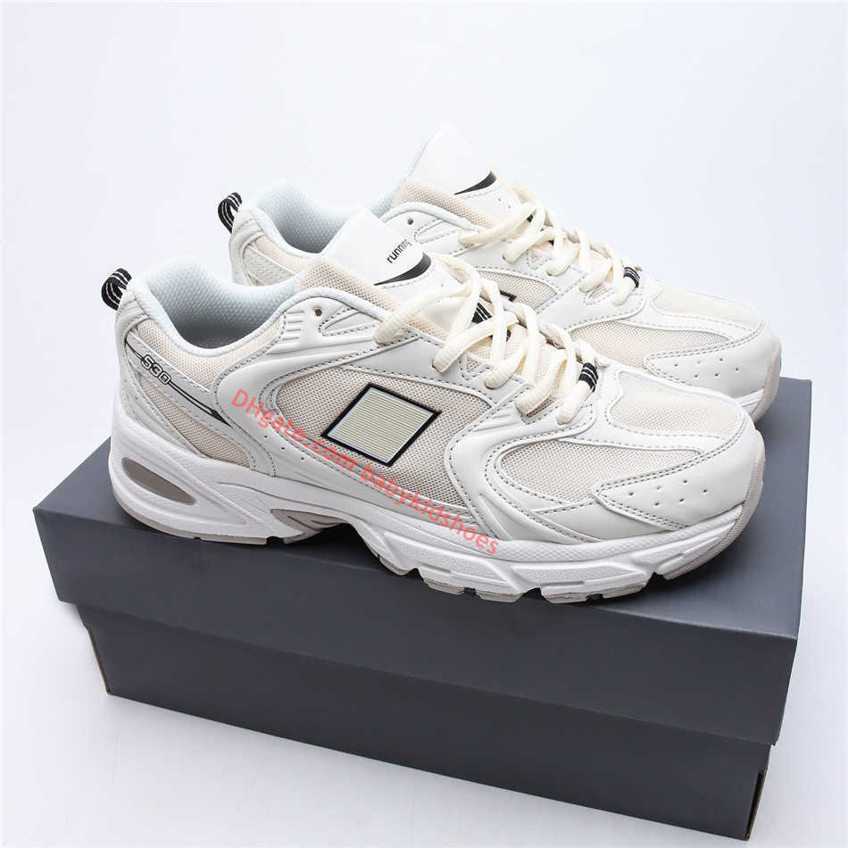 

New Top 530 Men Women Running Shoes 2022 MR530 Designers White Silver Navy Khaki Sulphur Yellow Outdoor Sports Sneakers Size 36-45 LPRG, No shoes