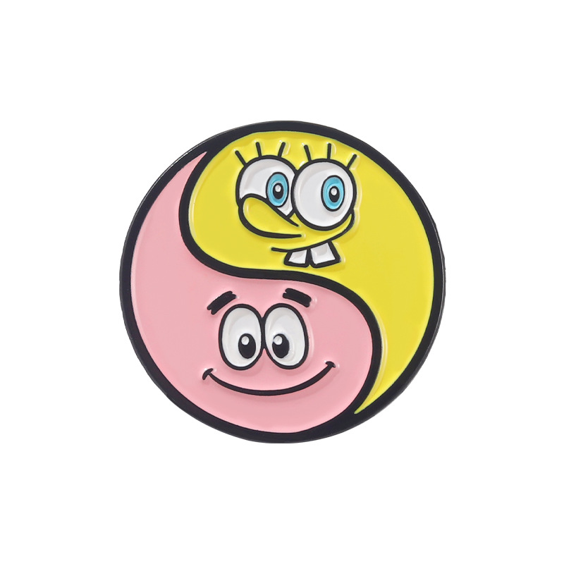 

Gold Plated Round Shaped Brooches for Girls Anime Theme Taiji Two Color Splicing Enamel Pins Creative Funny Alloy Badge Gift Bag Accessories