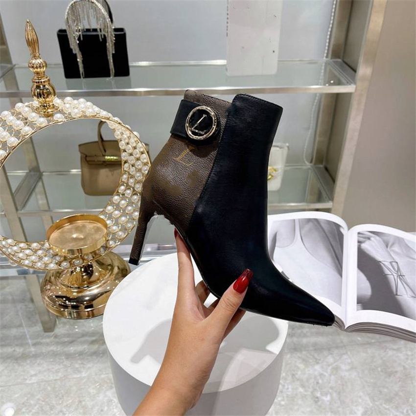 

Top Design Fashion Boots Louiseity New Women Vintage Decorative Leather Cotton Cloth Wool Warm Heel Thick Sole Letter Logo Flat Shoes Viutonity 05-01