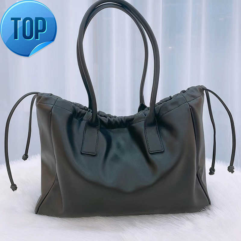 

Women's Designer Bags Triumphal Arch Soft Leather Tote Bag 2023 Autumn and Winter New Drawstring Shoulder Large Capacity Fashion Shopping Factory Direct Sales, Black1