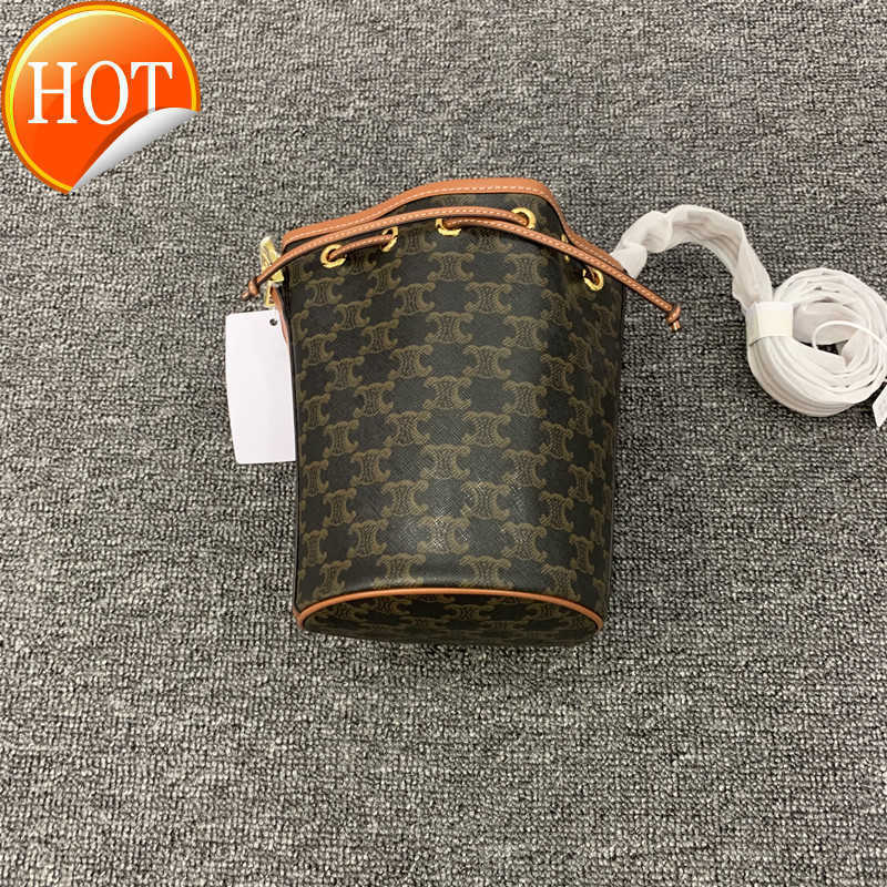 

Women's Designer Bags New Triumphal Arch Old Flower Bucket Bag Pull Out Drum Fashion Versatile One Shoulder Crossbody Handheld Factory Direct Sales, Reading