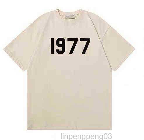 

Men' T-shirts 2022ss Designer Luxury Clothes Season 8 Essential Flocking Couple Short Sleeve T-shirt Women' High Street 1977 Set 2a, Fog 1977 t-shirt black