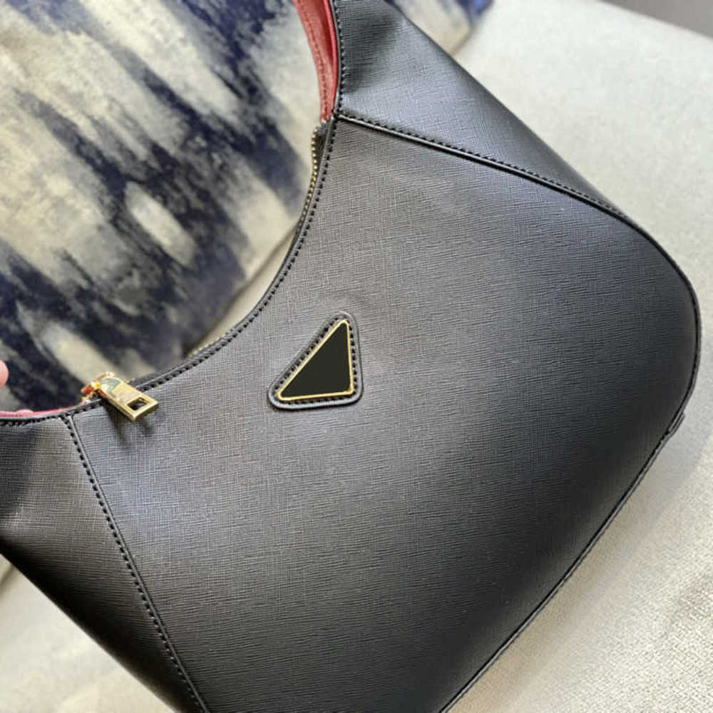 

Totes PRAbag The Tote Bag Women Designer Cross Body Handbag Lightweight Triangle Designers Bag Leather Handbag Messenger Purse 221123 FNRU, Prad-1