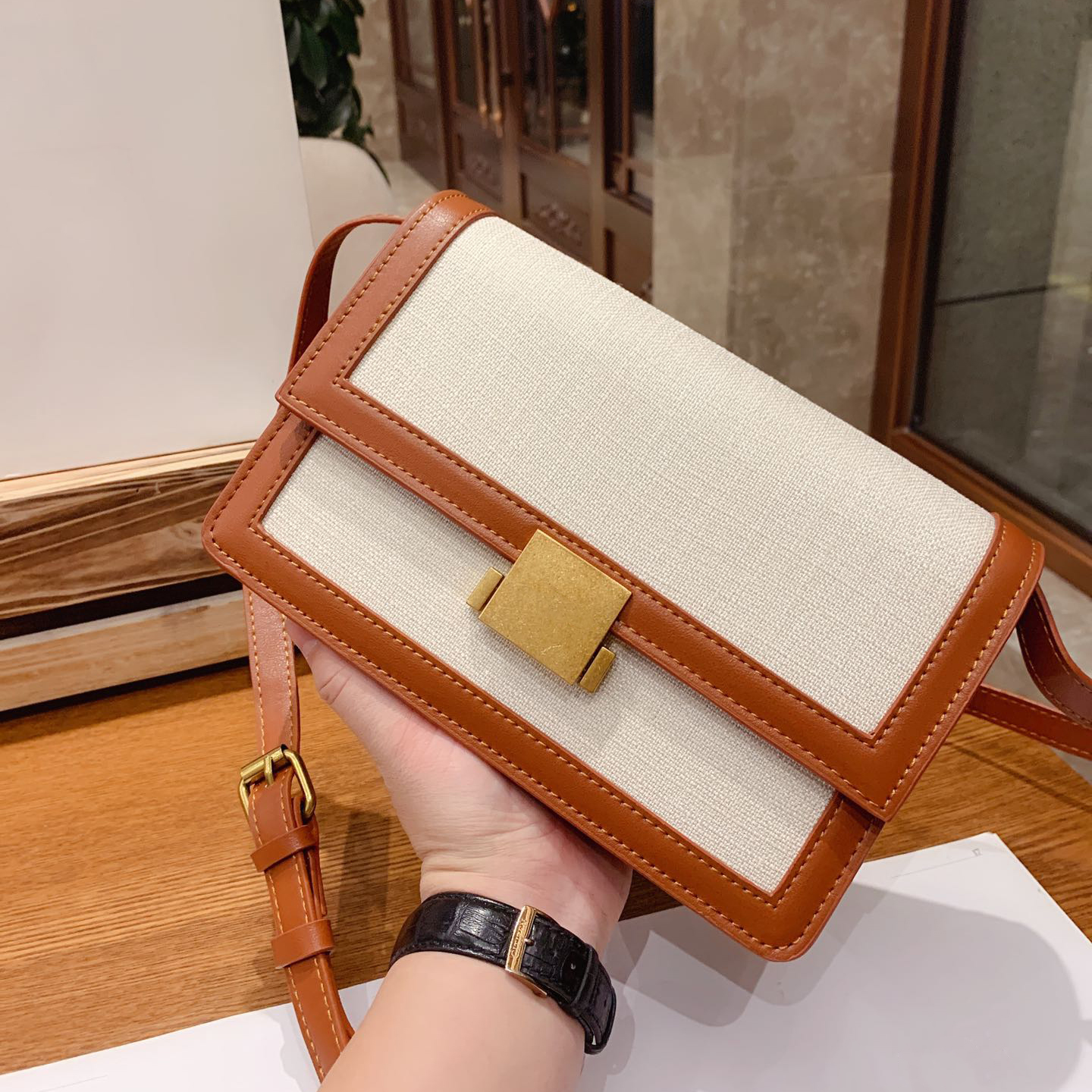 

Designer Handbag Shoulder Chain Bag Clutch Flap Totes Bags Wallet Leather Canvas Purse Lock Waist Square Women Luxury Handbags 24/9/18cm, Beige