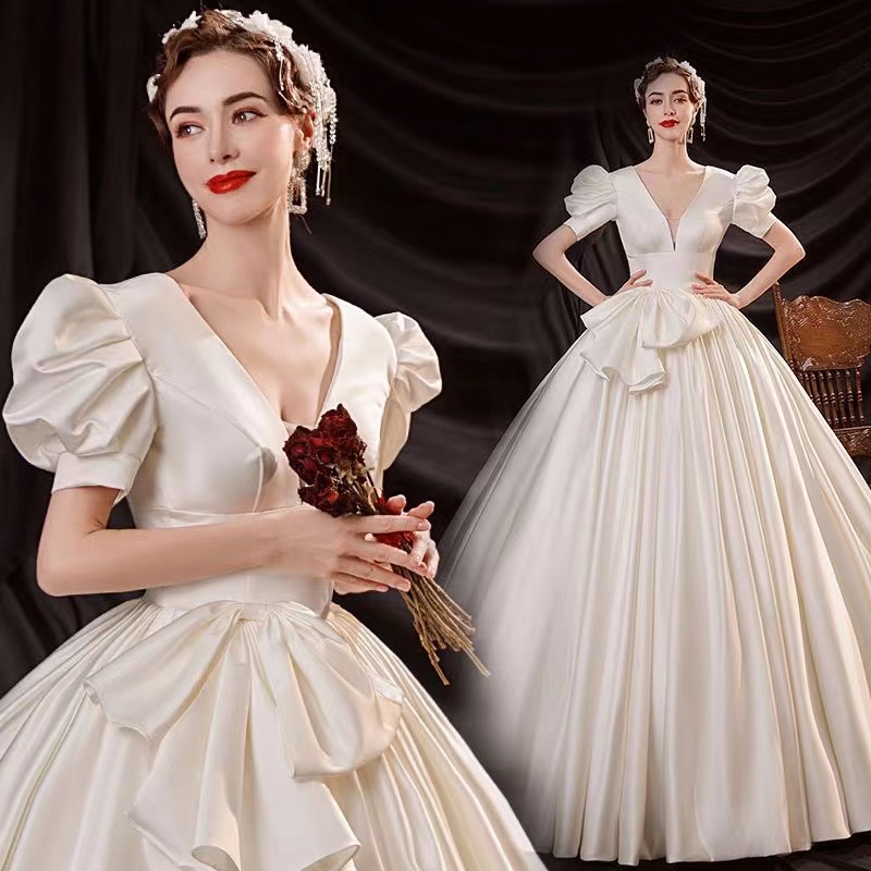 2022 Nouveau Sheer A-Line Robes de mariée dentelle Appliques perlées satin robes de mariée avec arc formel longue robe de jardin de mariage perso