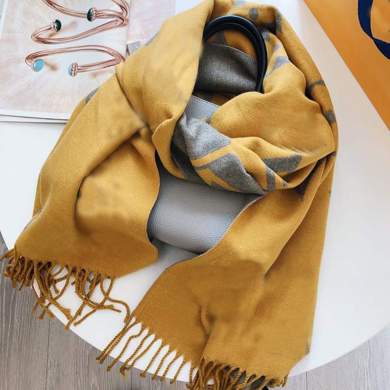 

2022 print scarf designer silk Knitted Fashion Solid Color Toddler Soft Warm Scarves Neck Warmer Winter for Girls Womens