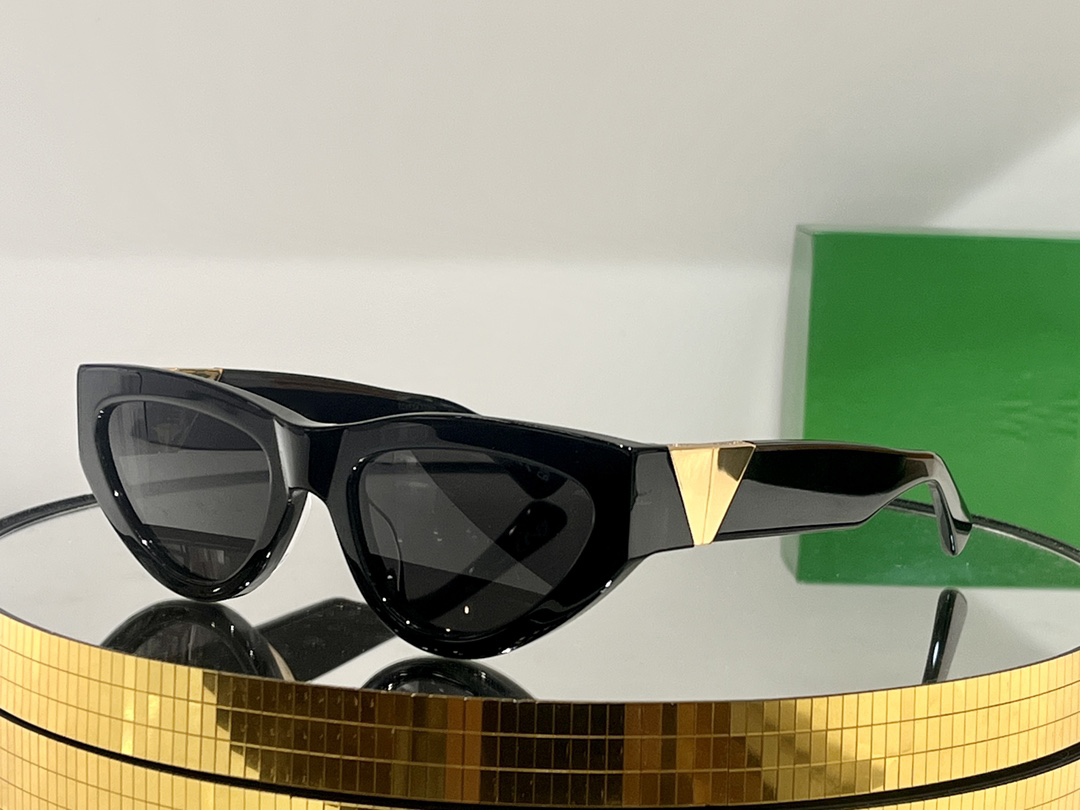 

Summer Sunglasses For Men Women 1176 Style Anti-Ultraviolet Retro Plate Plank Frame Fashion Eyeglasses Random Box