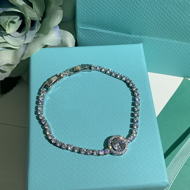 

bracelets Luxurys Designers Women Charm bracelet Diamonds design jewelry with bracelets boutique gift Wedding Wear jewelrys Various styles very nice