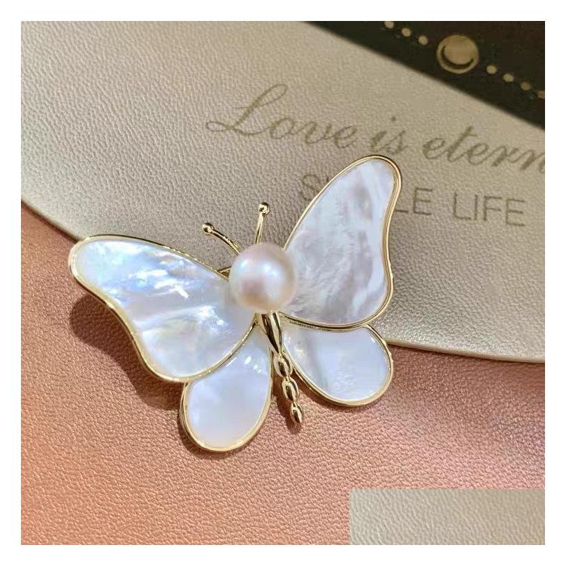 

Pins Brooches Fashion Luxury Butterfly Brooches For Women Cute Pearl Pins Gold Plated Brooch Party Dress Badge Jewelry Gift Accesso Dh0Hv