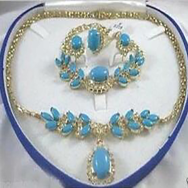 

Beautiful Jewellery Turquoise necklace bracelet ring earring set