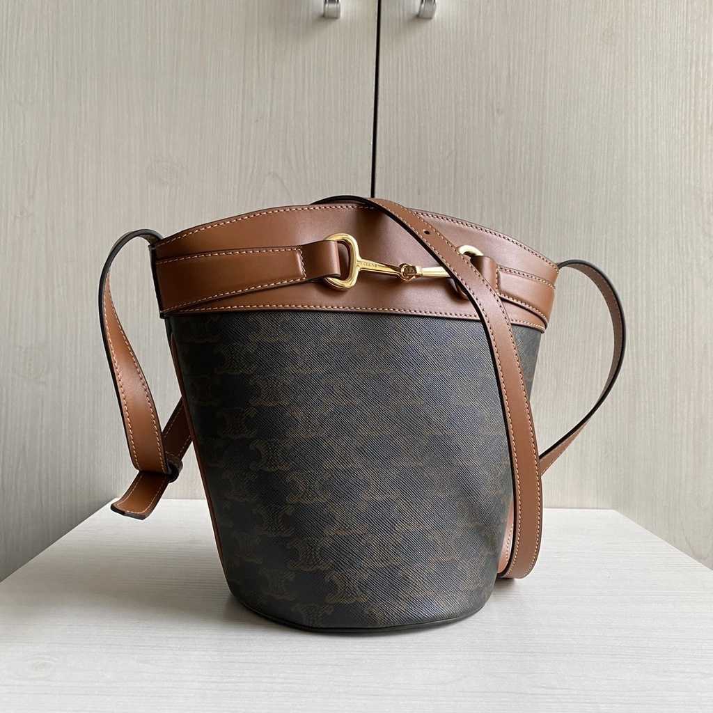 

Fashion Celinns Bag Designer Woman's Handbag Leather Triomph Cowhide Horsebit Bucket Crossbody Shoulder High Quality Luxury Messenger Bags, Silver