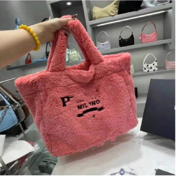 

Bags Tote Handbag Women Teddy Shoulder Bags Crossbody Messenger Classic Embellishment Large Capacity Fashion Designer Lady Wallet, White