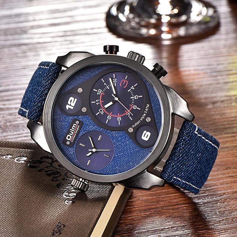 

Wristwatches Oulm Sports Denim Blue Men Wristwatch Dual Time Zone Quartz Clock Casual Canvas Wrist Watches Male Big Watch, Picture shown