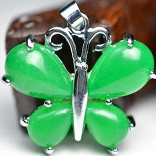 

Beautiful Jewellery green jade Butterfly pendant Necklace