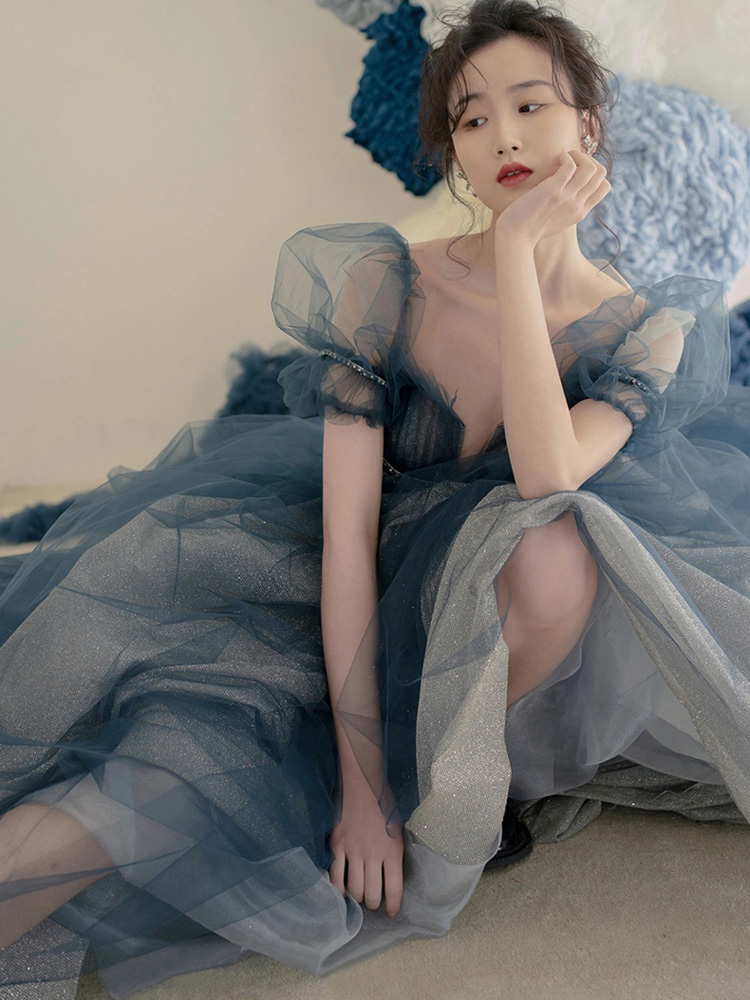 

Fancy Evening Dress Ruffled Sleeves Illusion Buttons Back Long Prom Gowns Shining Tulle Fabric, Same as picture