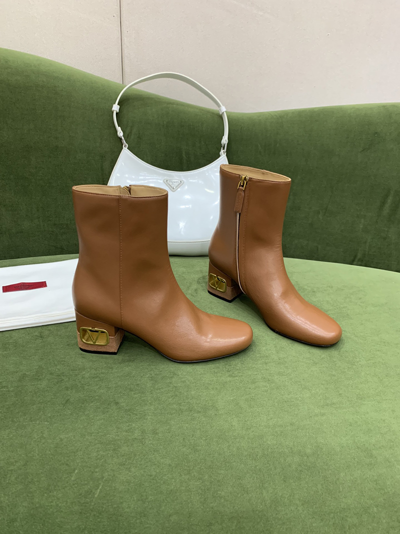 

High heeled Martin boots Autumn winter Coarse heel women shoes Desert Boot real leather zipper letter Lace up Fashion lady Heels Large size 35-40 US4.5-8.5 With box -BB004, Picture color