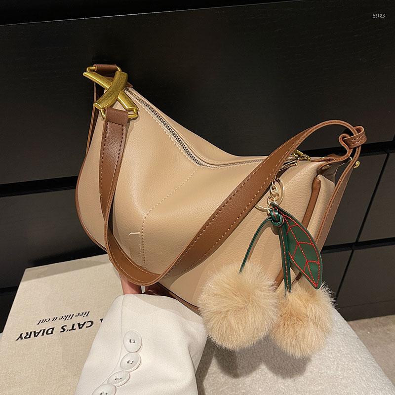 

Evening Bags VeryMe Fashion One Shoulder Underarm Bag Ladies 2022 Winter Simple Designer All-match Handbag Pure Color Female Coin Purse, Black