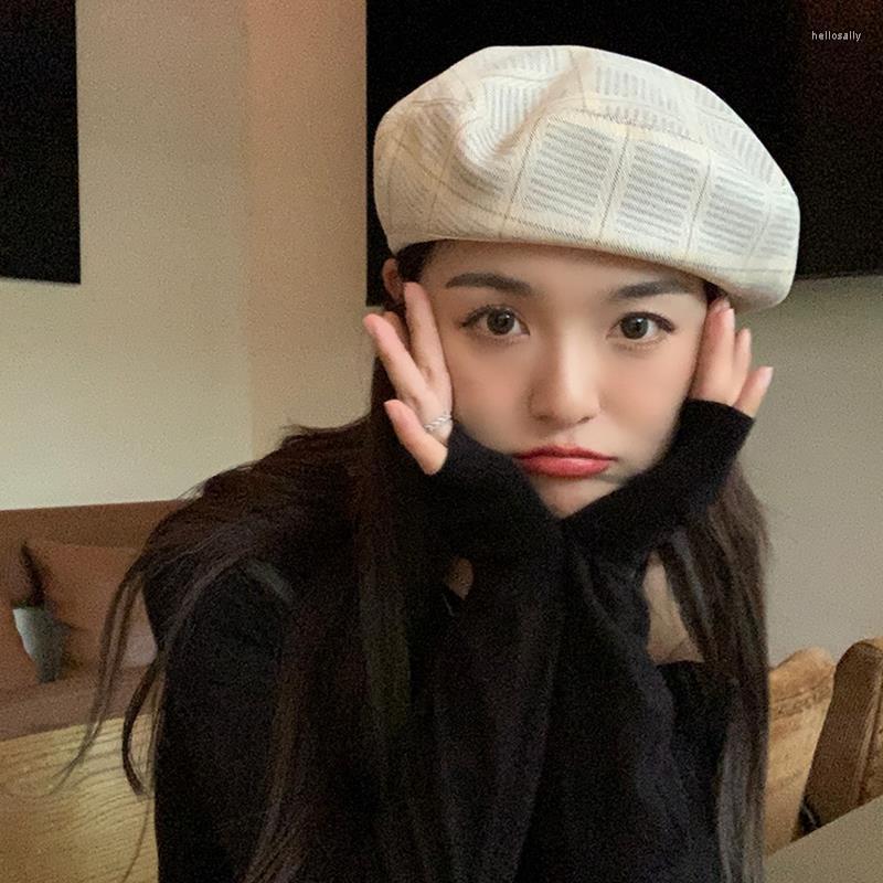 

Berets Ins Japanese Retro Women 2022 Literary Leisure Plaid Beret Spring And Autumn Fashion British Painter Hats Octagonal Hat, Black