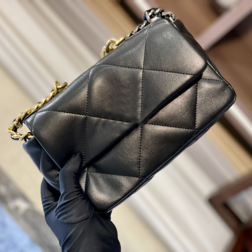 

19 Series Classic Mood Flap Quilted Lambskin Bags With Serial Number Gold Bracelet Chain Handle Totes Crossbody Shoulder Designer Womens Handbags 20CM/25CM/30CM, Box