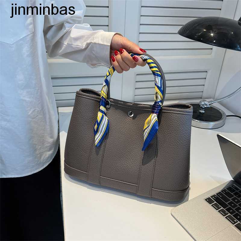 

Handbag Shop 80% Wholesale Retail High Sense Women's Large Capacity New Fashion Autumn Winter Msenger, Black