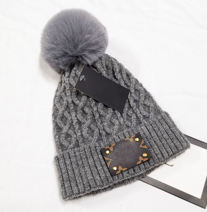 

Fashion New Big Fluffy Ball hat Winter Wool Knitted All-Matching Art Plain Color Fashion Warm Keeping Cold-Proof