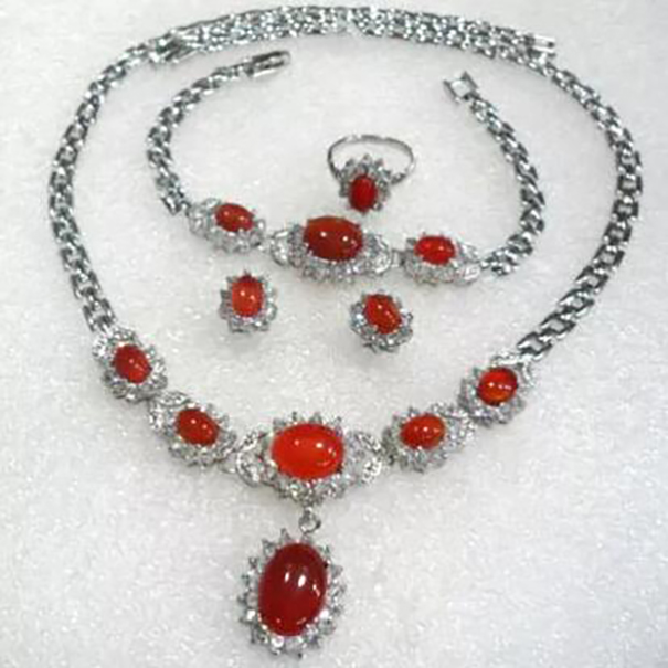 

Beautiful Women's green jade zircon necklace bracelet ring earring SET