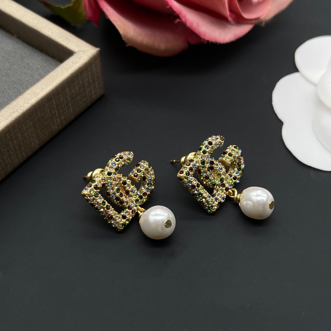 

Letters D and G Titanium Steel Luxury Zircon Pearl Party Gift Women's Earring Jewelry