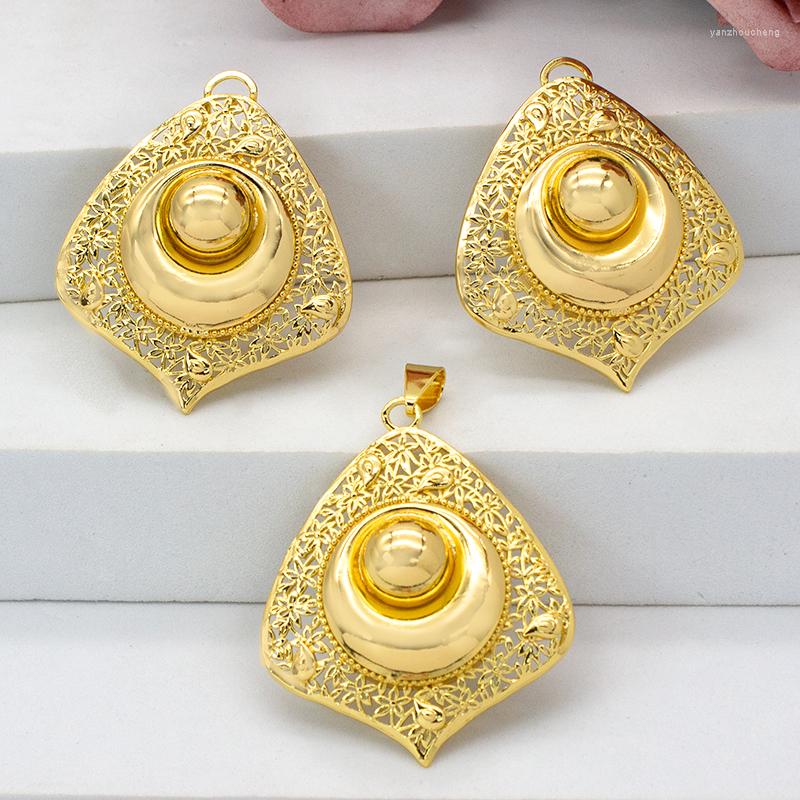 

Necklace Earrings Set African Bead For Women Hollow Out Flower Clip Pendant Wedding Party Anniversary Gift, Picture shown