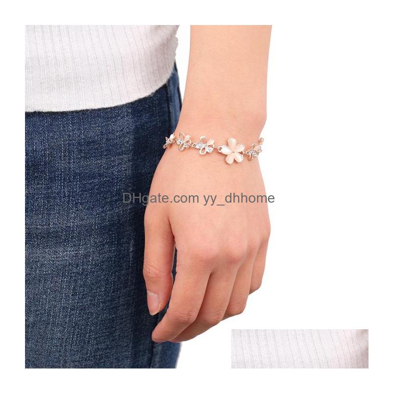 

Charm Bracelets Fashion Women Girls Small Fresh Pink Bracelet Bangle Ladies Vintage Flower Elegant Pseras Drop Delivery Jewelry Brace Dhqyt