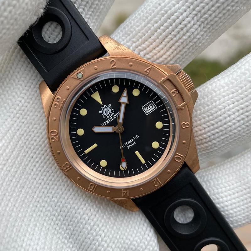 

Wristwatches STEELDIVE Men CUSN8 Bronze Watch SD1966S NH35 Automatic Mechanical Watches Pot Lid Bubble Mirror Sapphire Glass 200m Waterproof, V1 khaki nylon