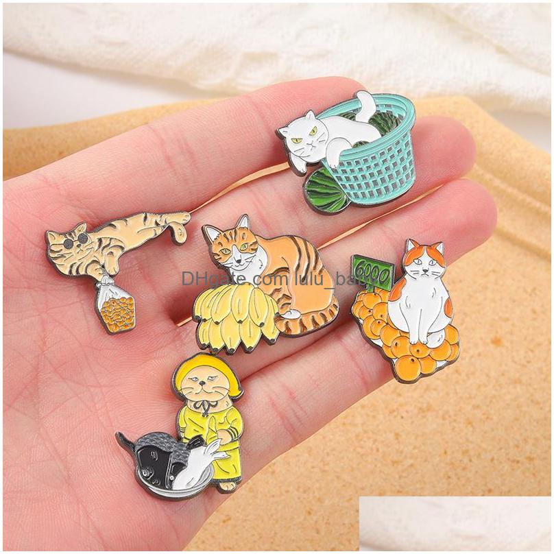 

Pins Brooches Cartoon Creative Animal Series Alloy Brooch 5Pcs Set Fruit Enamel Color Retention Plating Badges Cat Auction Pin Deni Dhvyc