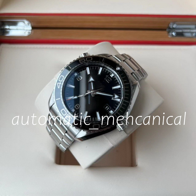 

mens mechanical watch 40mm Automatic Movement Top-quality black Dial Ocean Stainless steel sapphire glass Ceramic Bezel diver wristwatch