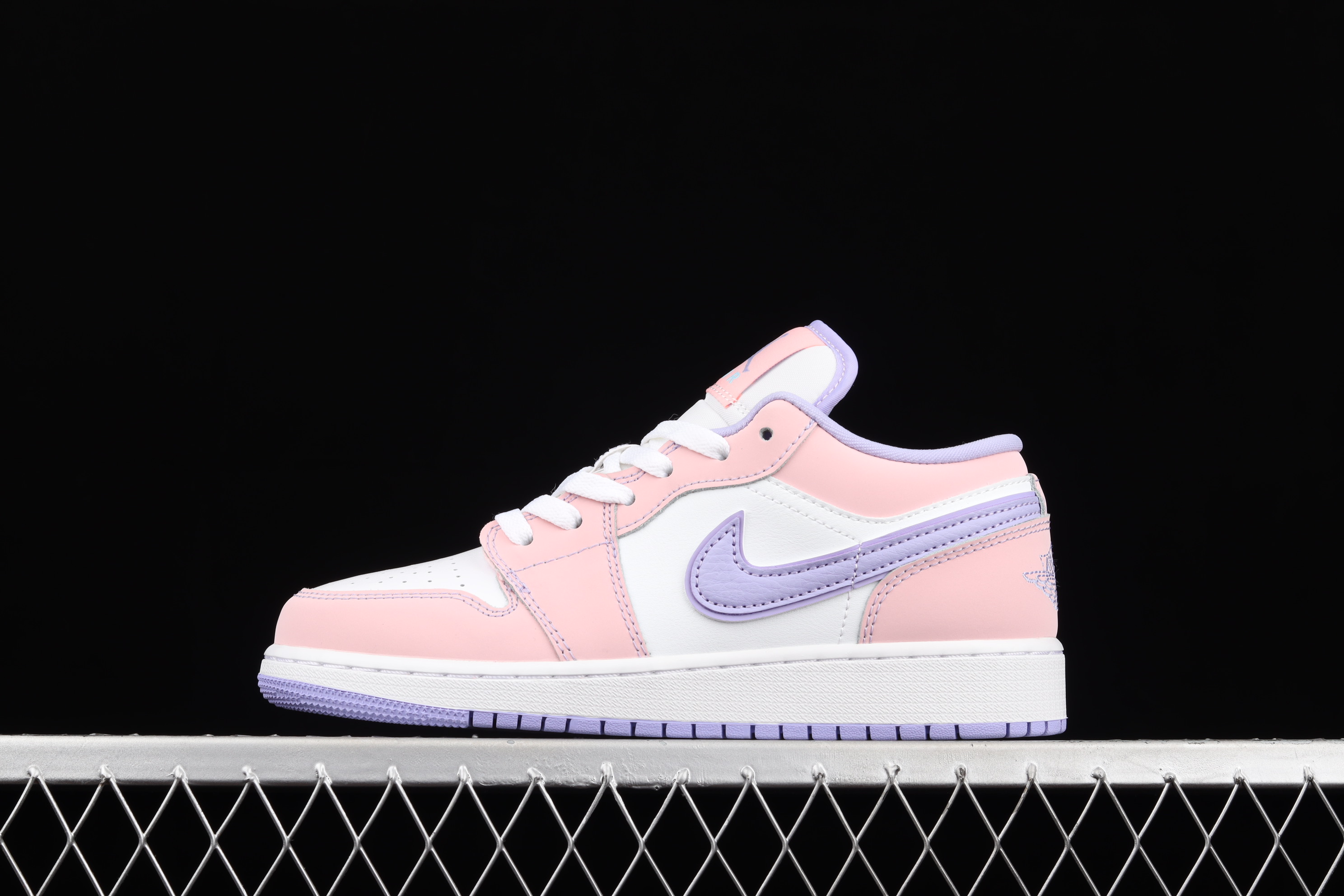 25Color Jumpman 1 Womens 2022 Chaussures de mode Custom Vip Order Hot New Sale Wholesale LIENS Argent Taille 36-40
