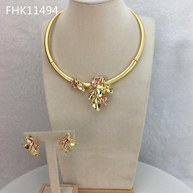 

Necklace Earrings Set Yuminglai FHK11494 Dubai Flower Goldplate 2022 Fashion Gold Plated For Women, Picture shown