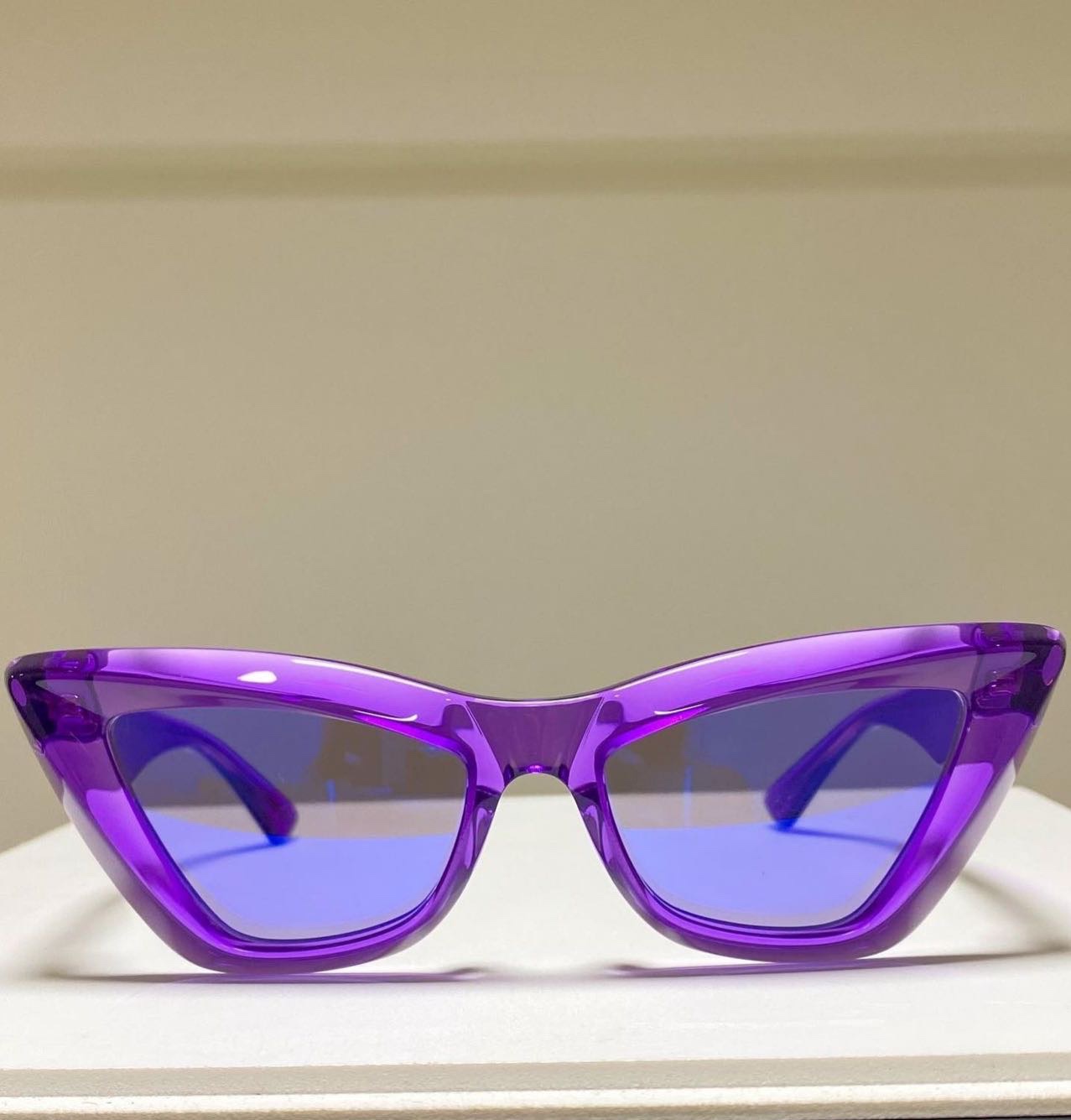 

Crystal Purple Cat Eye Party Sunglasses for Women Summer Sunnies Shades UV400 Eyewear with Box